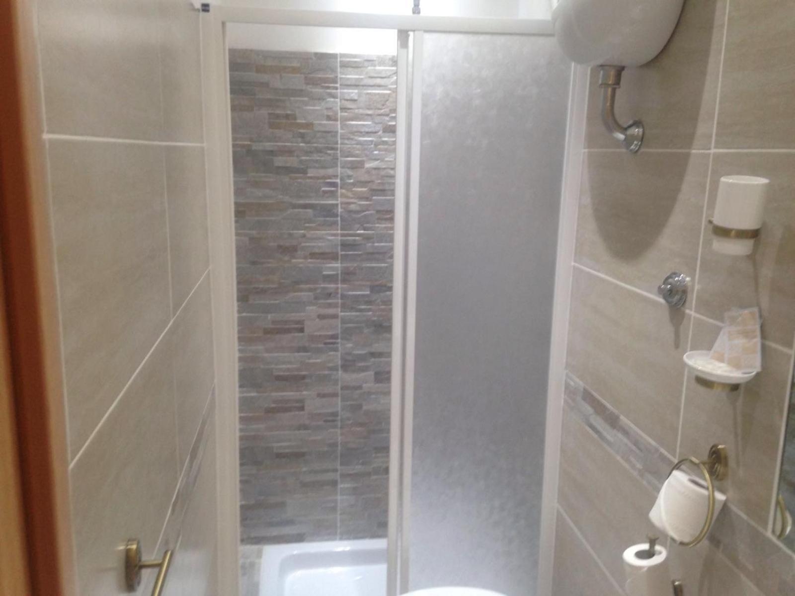 Guest House Hola Roma المظهر الخارجي الصورة