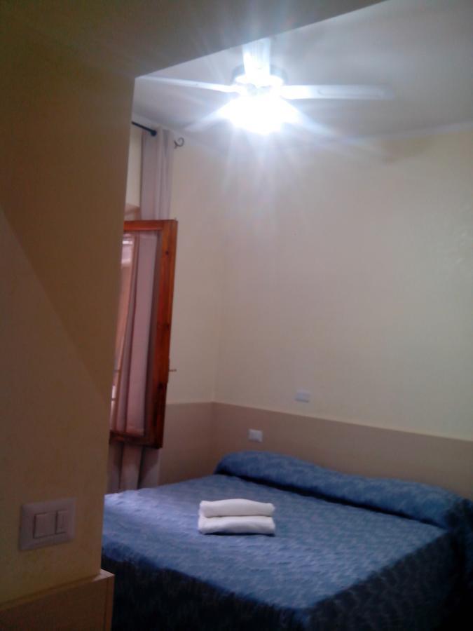 Guest House Hola Roma المظهر الخارجي الصورة