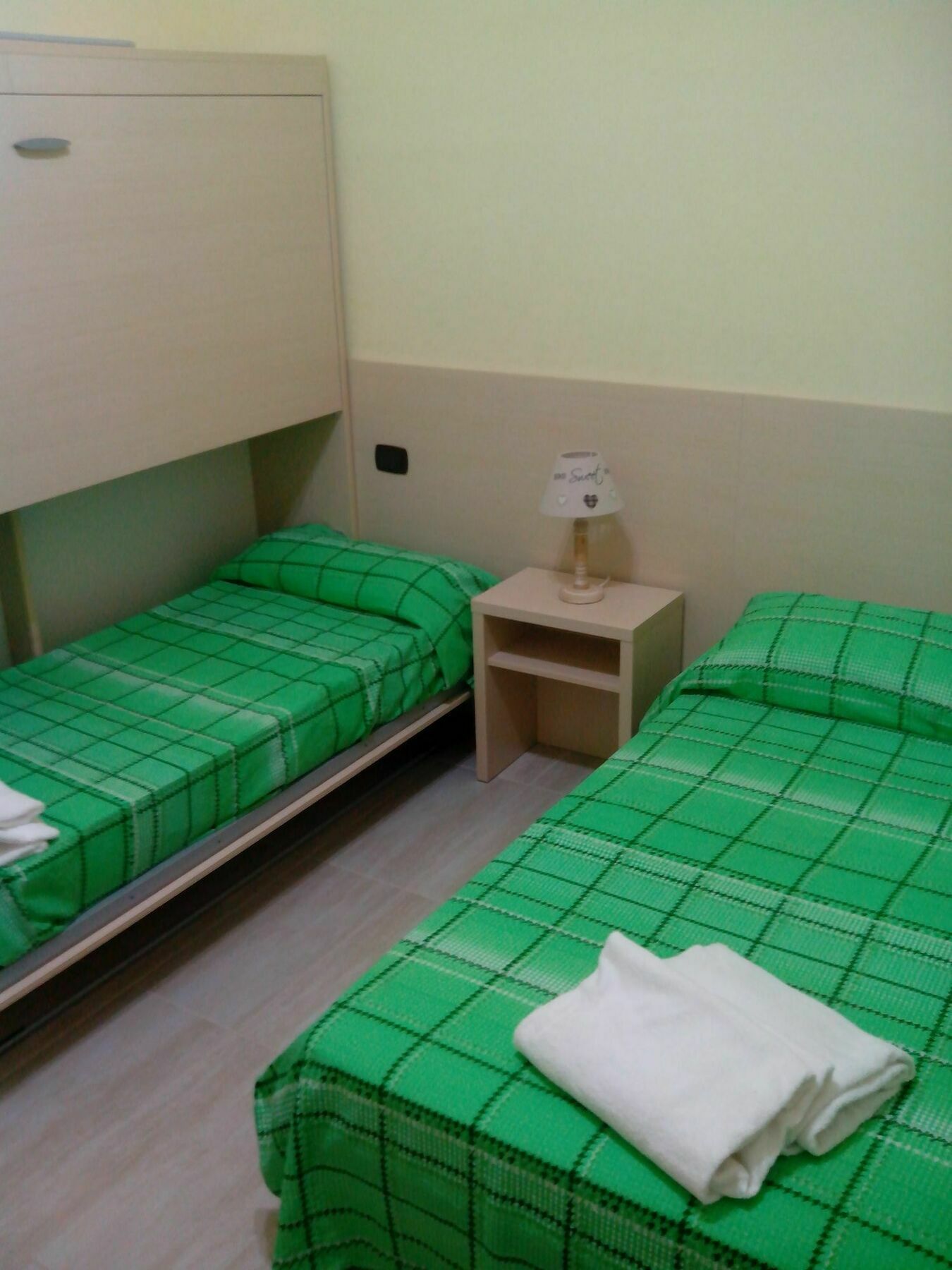 Guest House Hola Roma المظهر الخارجي الصورة